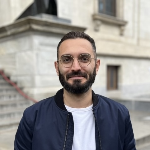 Farnood Faraji, machine learning engineer based in Montreal, Canada
